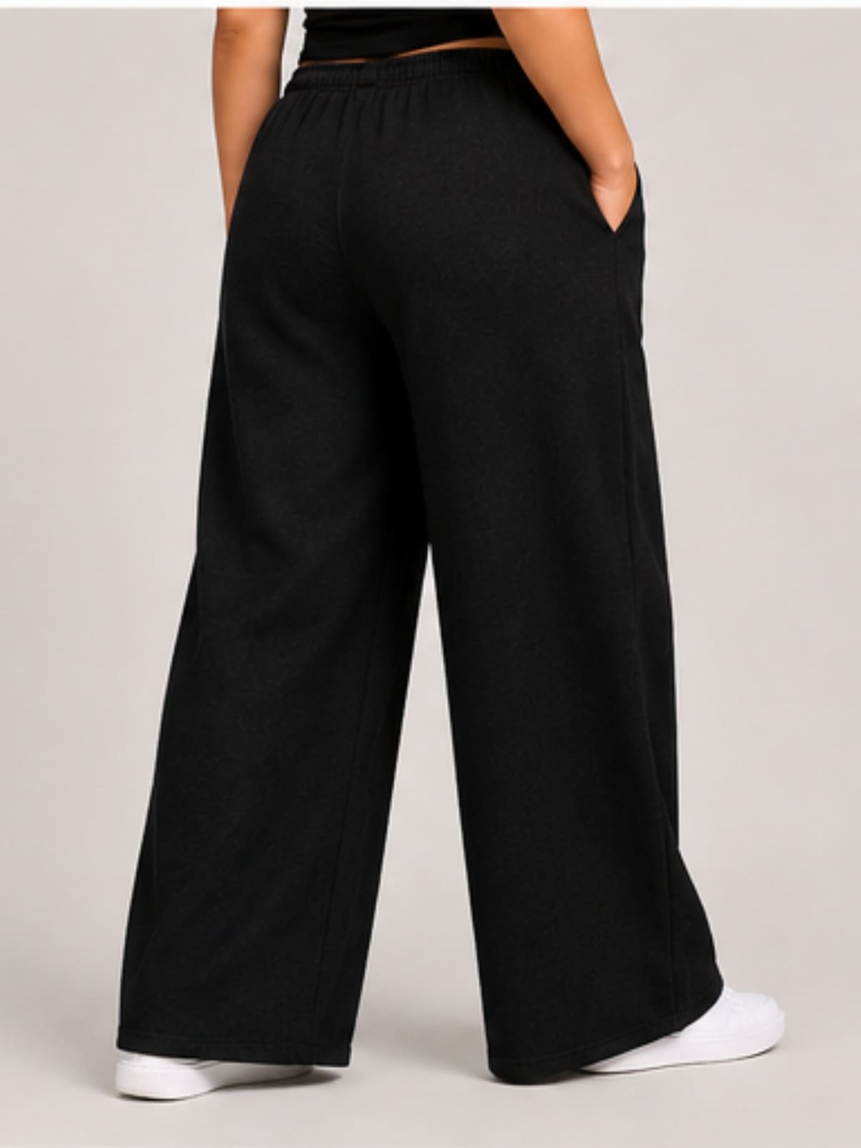 Women Black Solid Wide Leg Drawstring Palazzo Pants | BLAIS