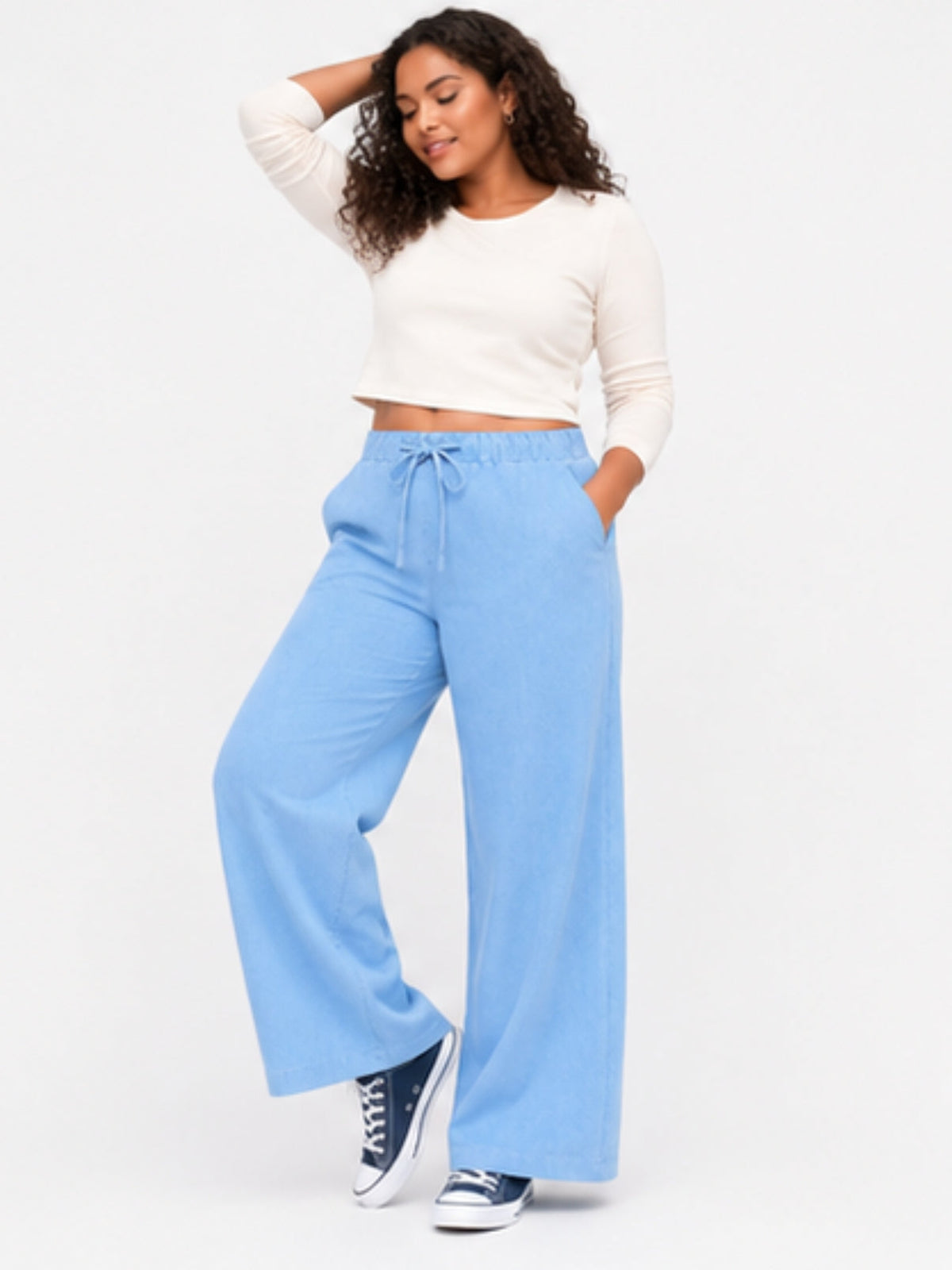 Women Sky Blue Solid Wide Leg Drawstring Palazzo Pants | PLATO