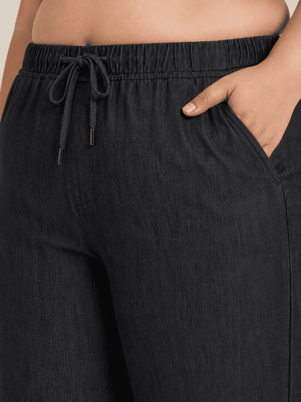 Women Black Solid Wide Leg Drawstring Palazzo Pants | BLAIS
